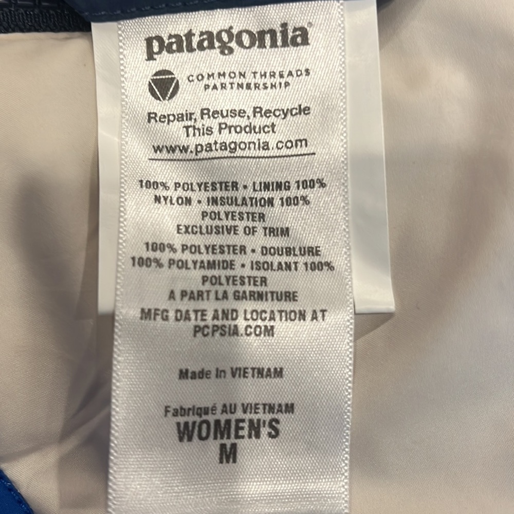Patagonia puffer vest reversible size Medium - Picture 8 of 8